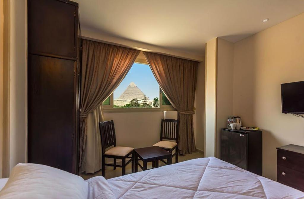Pyramids Energy Bed and Breakfast El El Cairo Exterior foto